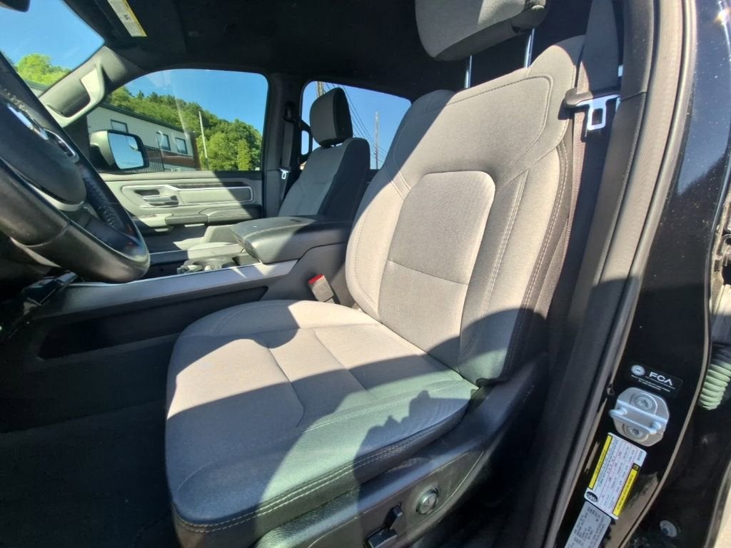 2021 RAM 1500 Big Horn Crew Cab 4x4 5'7" Box