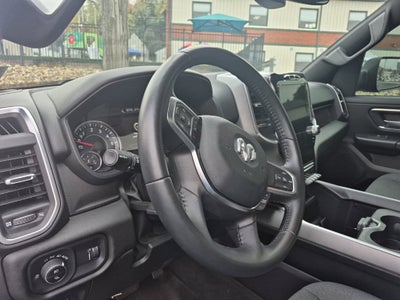 2024 RAM 1500 Big Horn Crew Cab 4x4 5'7" Box