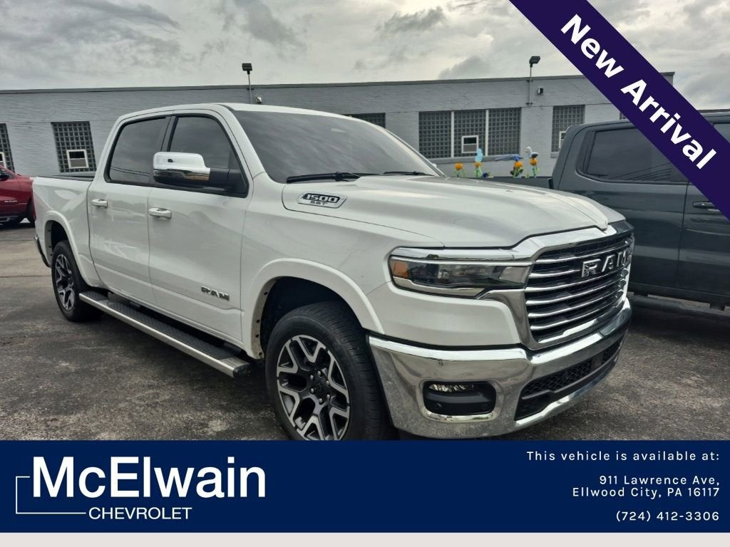 2025 RAM 1500 Laramie Crew Cab 4x4 5'7" Box