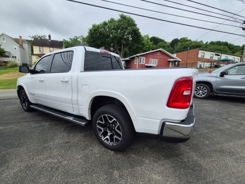 2025 RAM 1500 Laramie Crew Cab 4x4 5'7" Box