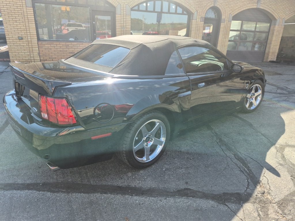 2003 Ford Mustang SVT Cobra