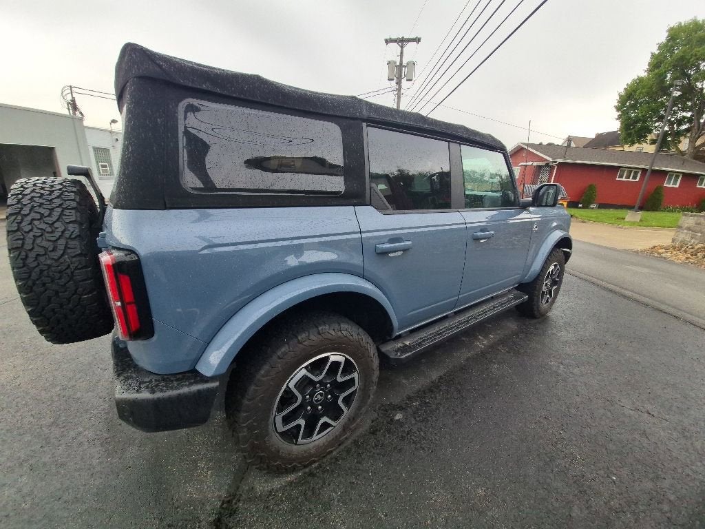 2023 Ford Bronco Base