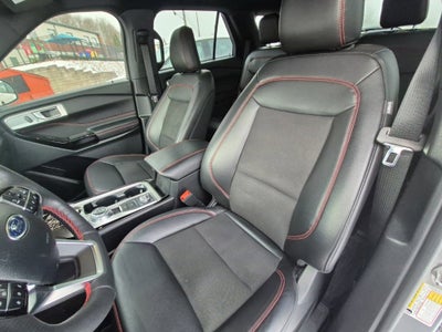 2024 Ford Explorer ST-Line