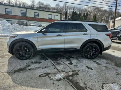 2024 Ford Explorer ST-Line