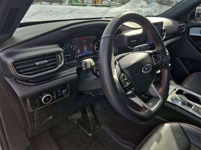 2024 Ford Explorer ST-Line