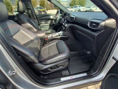 2024 Ford Explorer ST-Line