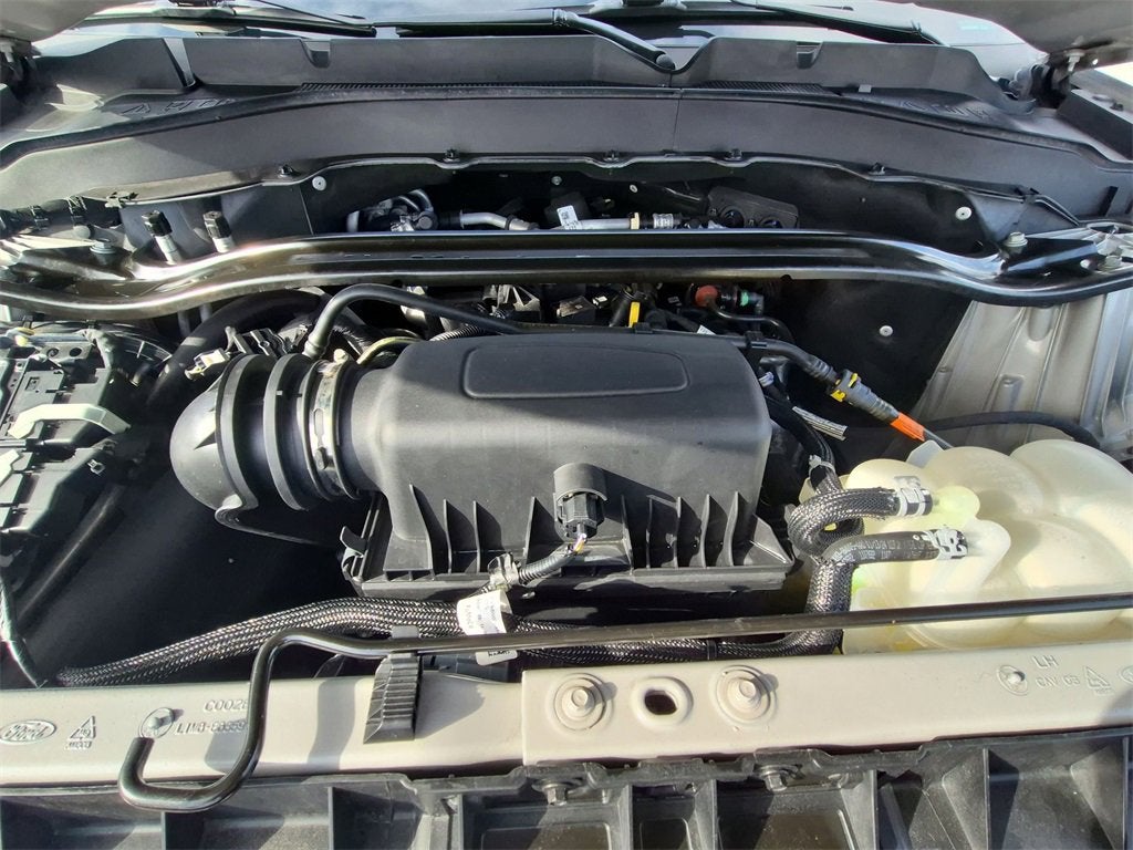 2024 Ford Explorer ST-Line