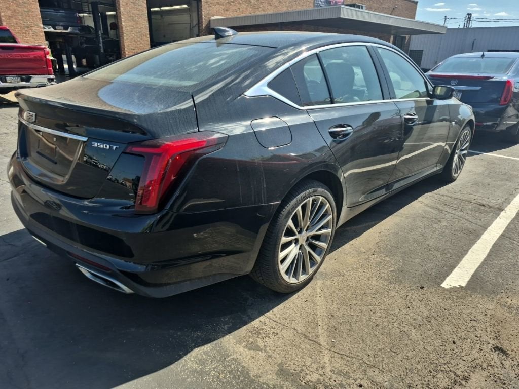 2022 Cadillac CT5 Premium Luxury
