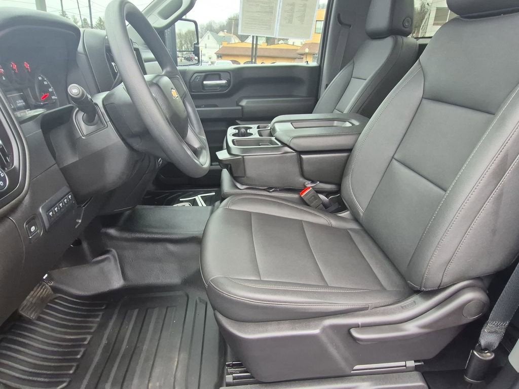 2025 Chevrolet Silverado 3500 HD WT