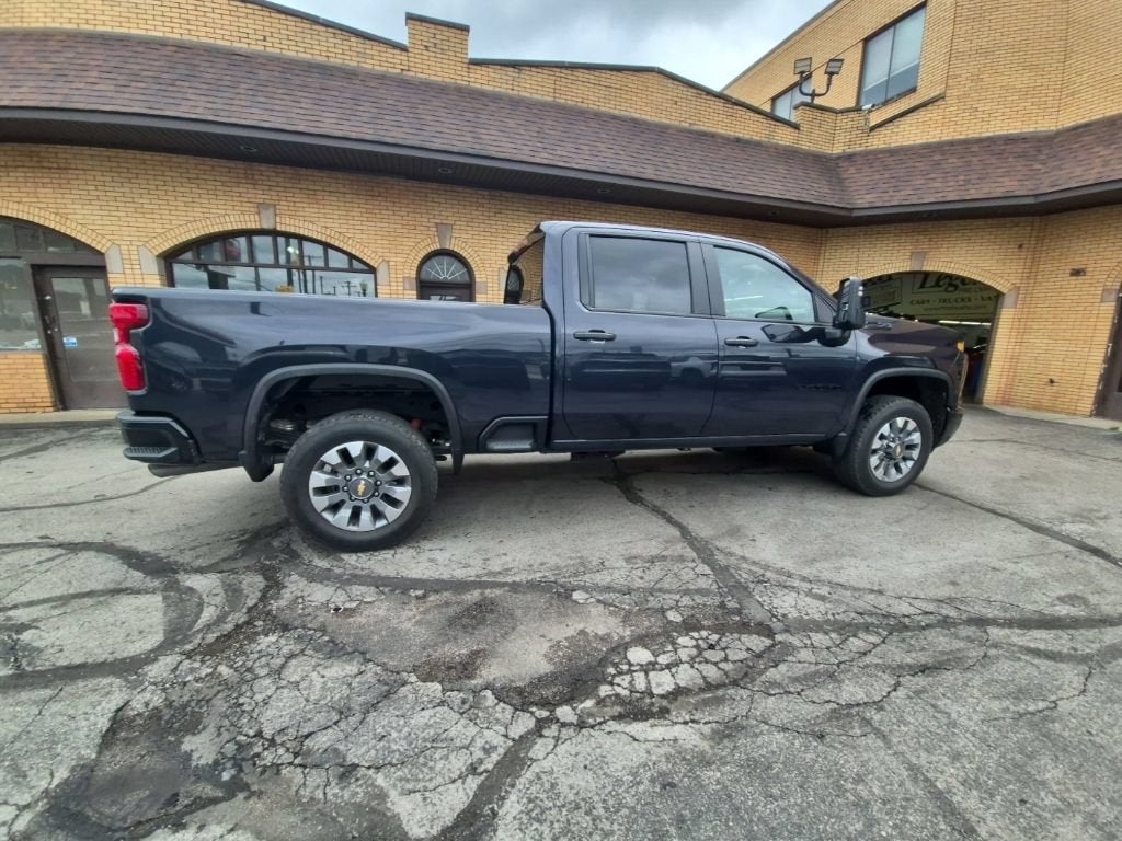 2024 Chevrolet Silverado 2500 HD Custom