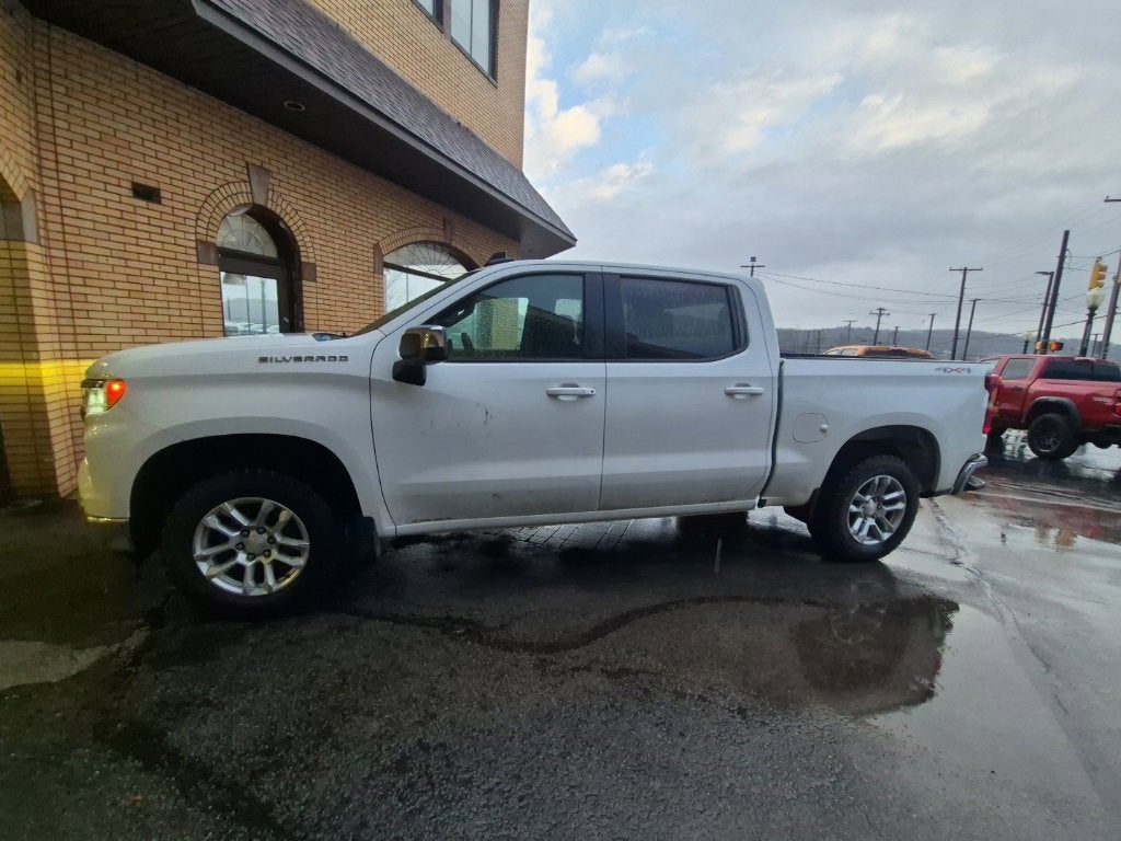 2022 Chevrolet Silverado 1500 LT (2FL)