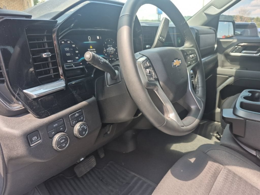 2025 Chevrolet Silverado 1500 LT (2FL)