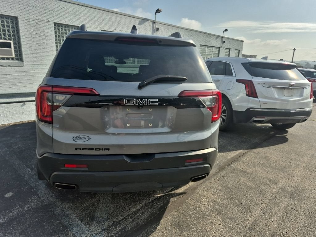 2021 GMC Acadia SLT