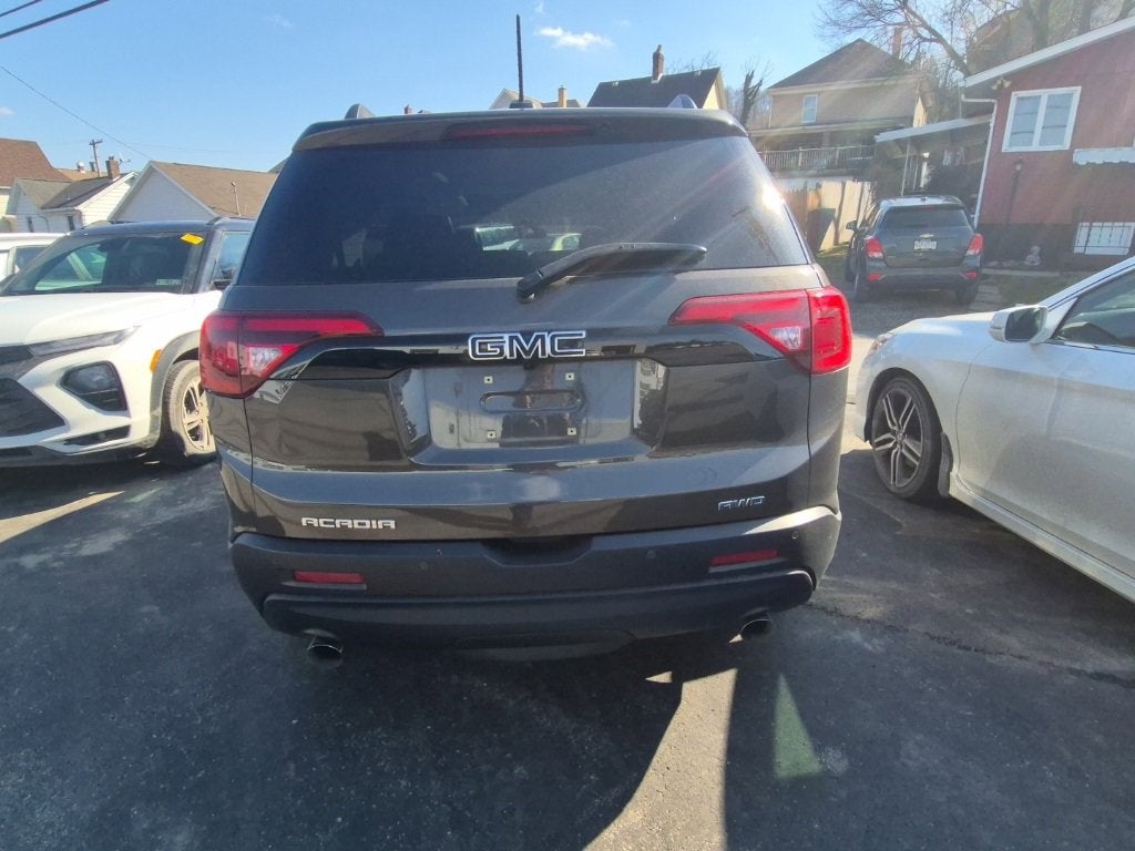 2019 GMC Acadia SLT