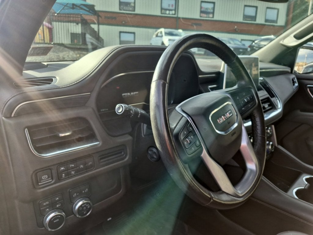 2022 GMC Yukon SLT