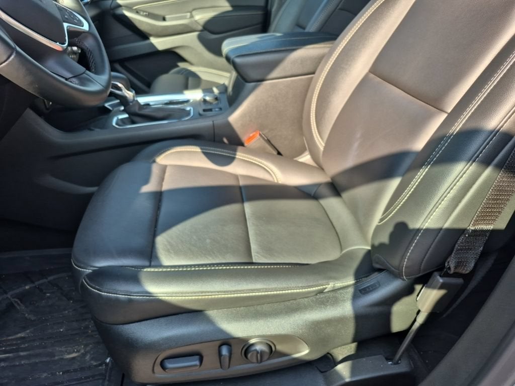2024 Chevrolet Traverse Limited LT Leather