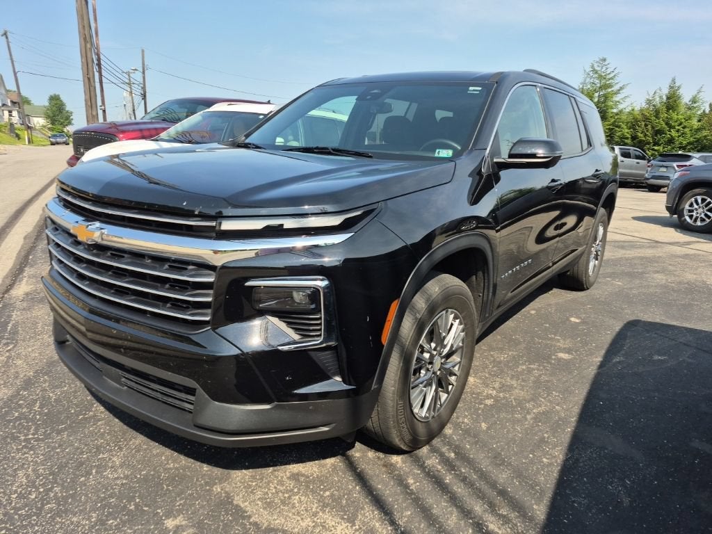 2024 Chevrolet Traverse LT
