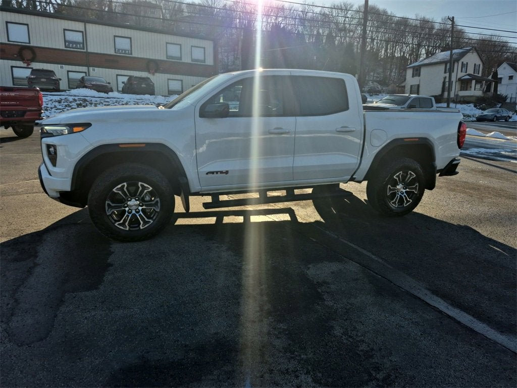 2025 GMC Canyon AT4