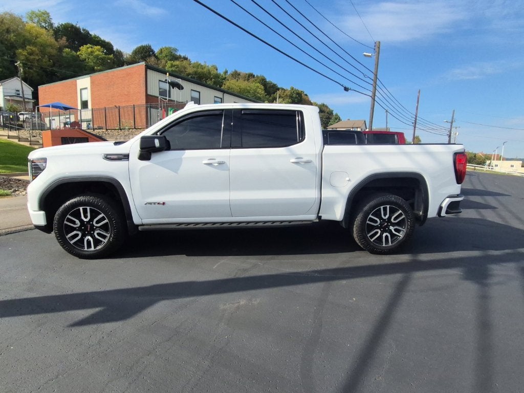 2023 GMC Sierra 1500 AT4
