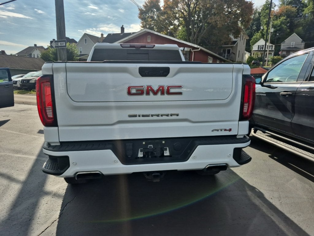 2023 GMC Sierra 1500 AT4
