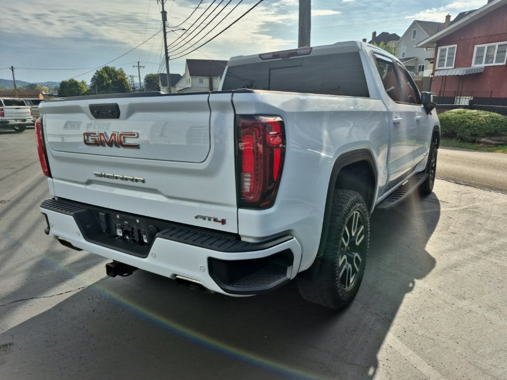 2023 GMC Sierra 1500 AT4