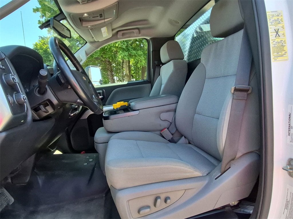 2022 Chevrolet Silverado 6500 HD LT