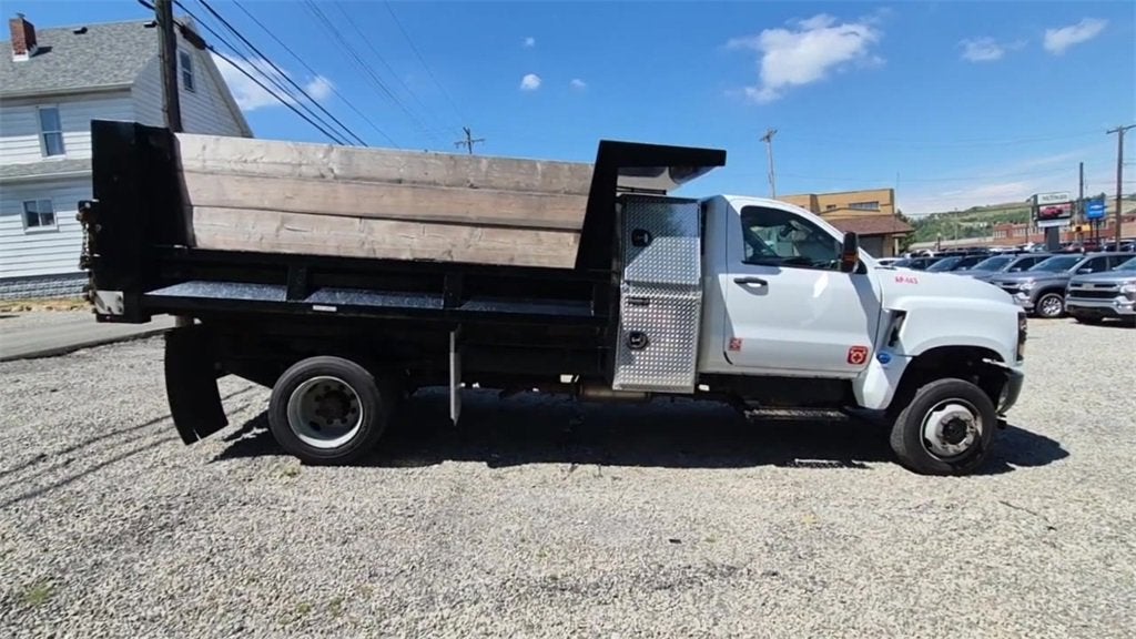2022 Chevrolet Silverado 6500 HD LT