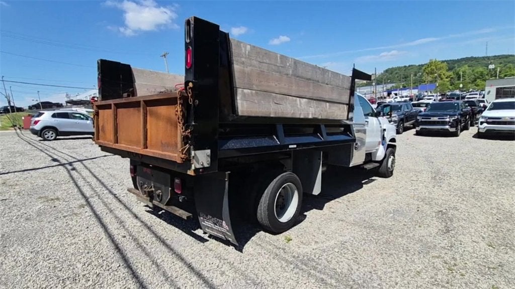 2022 Chevrolet Silverado 6500 HD LT