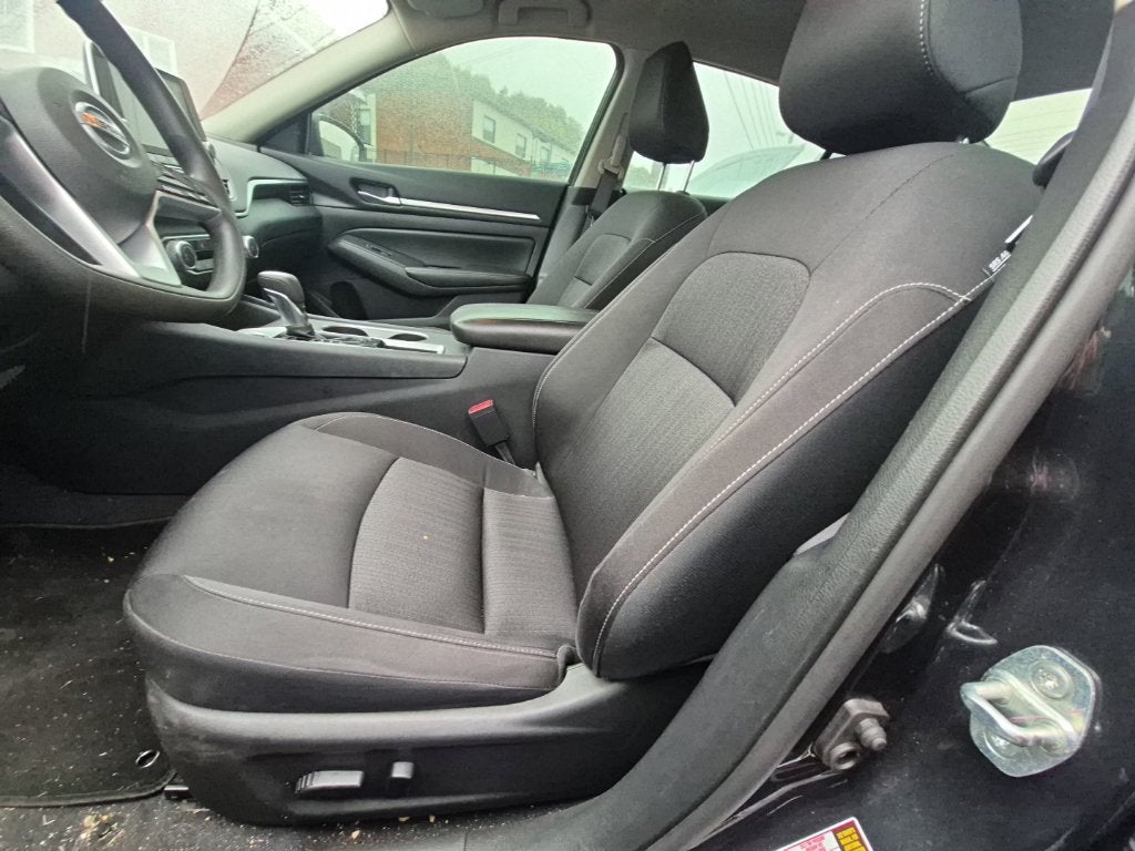 2022 Nissan Altima SV FWD