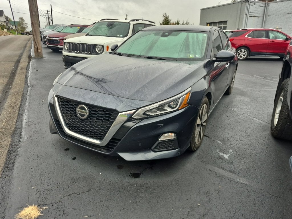 2022 Nissan Altima SV FWD