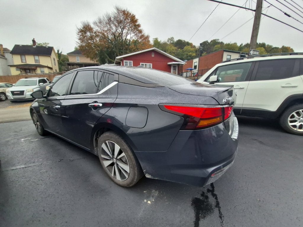 2022 Nissan Altima SV FWD