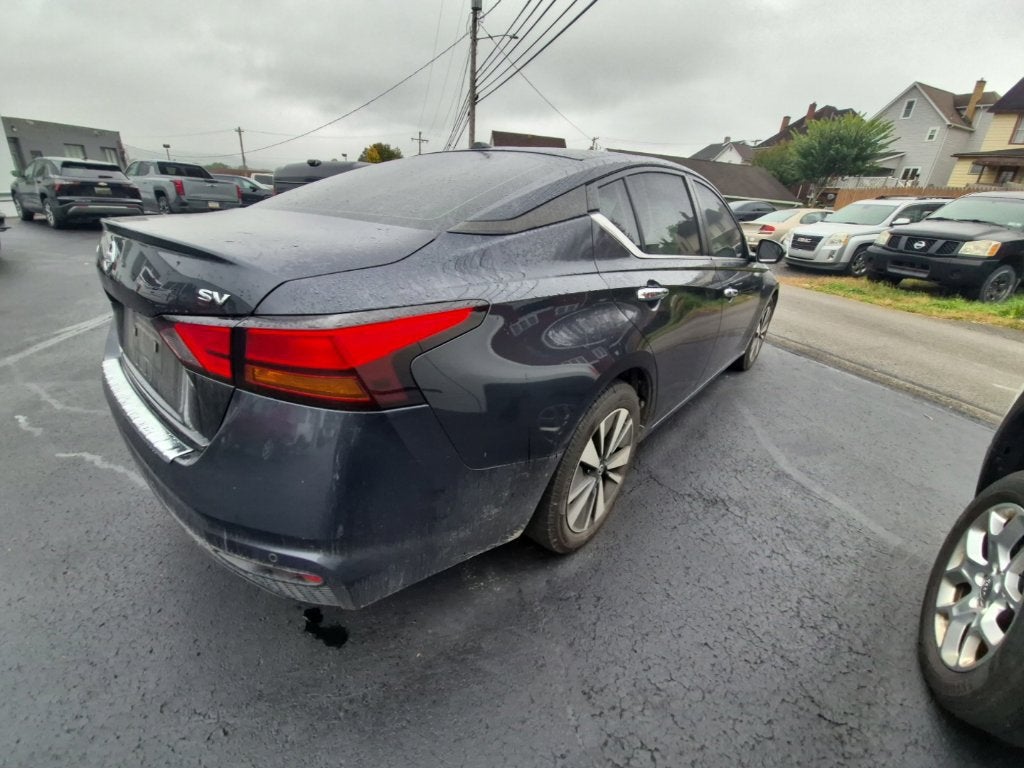 2022 Nissan Altima SV FWD