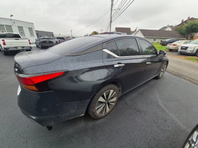 2022 Nissan Altima SV FWD
