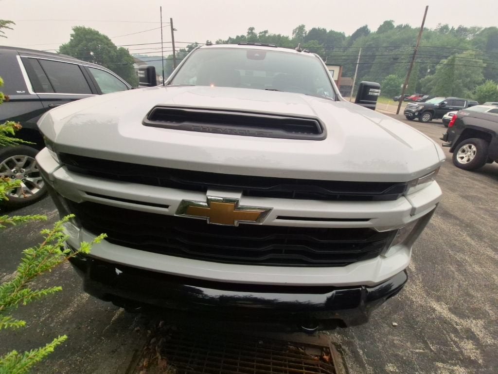2024 Chevrolet Silverado 2500 HD Custom