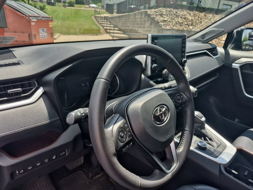 2022 Toyota RAV4 Limited