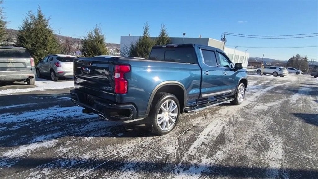2022 Chevrolet Silverado 1500 High Country