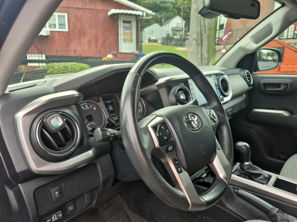 2022 Toyota Tacoma SR5 V6