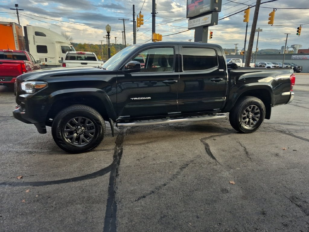2022 Toyota Tacoma SR5 V6