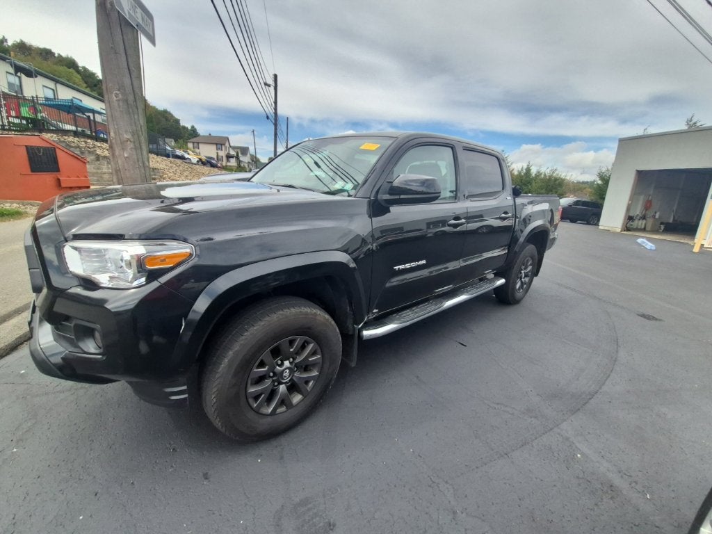 2022 Toyota Tacoma SR5 V6