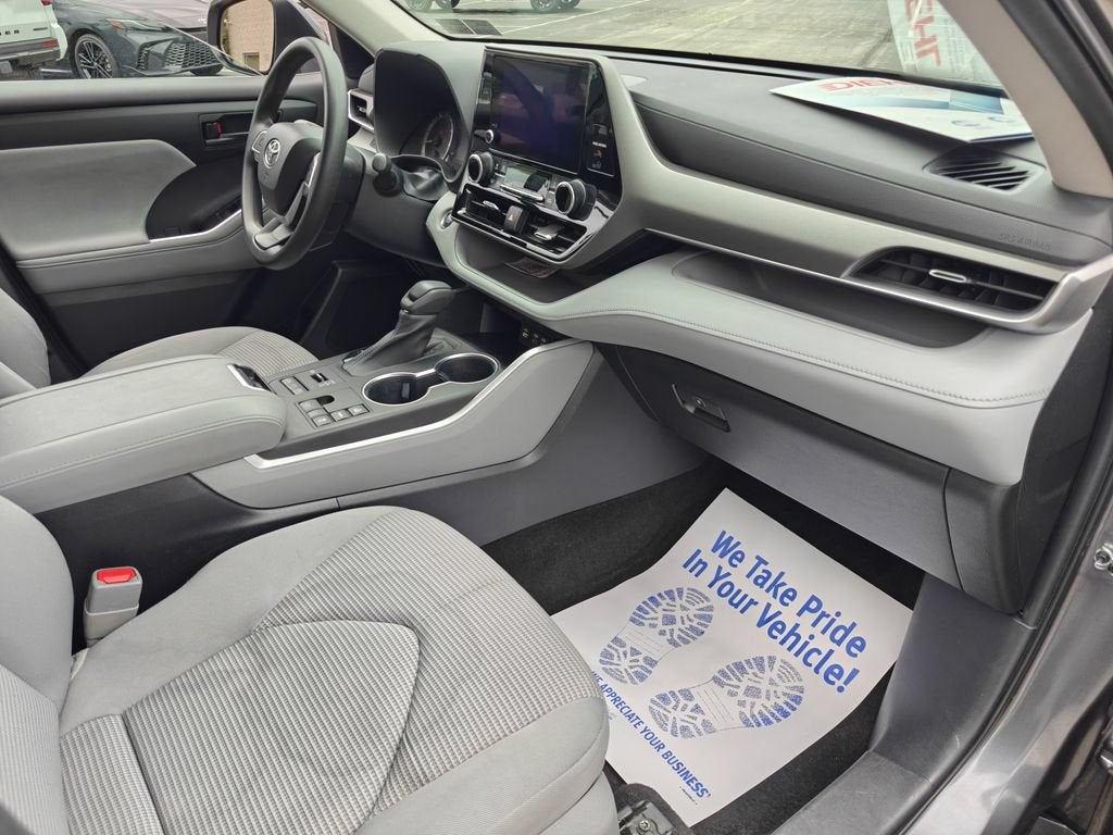 2023 Toyota Highlander L
