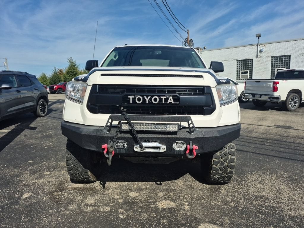 2016 Toyota Tundra SR5 5.7L V8