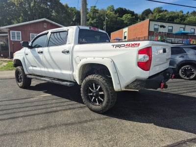 2016 Toyota Tundra SR5 5.7L V8