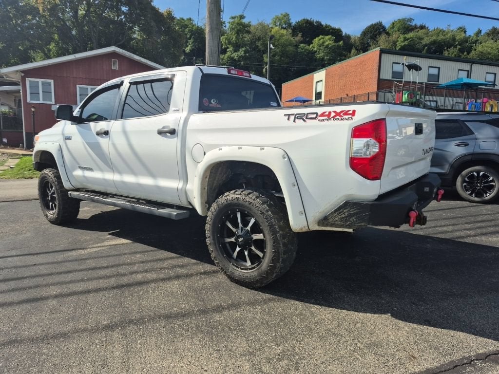 2016 Toyota Tundra SR5 5.7L V8
