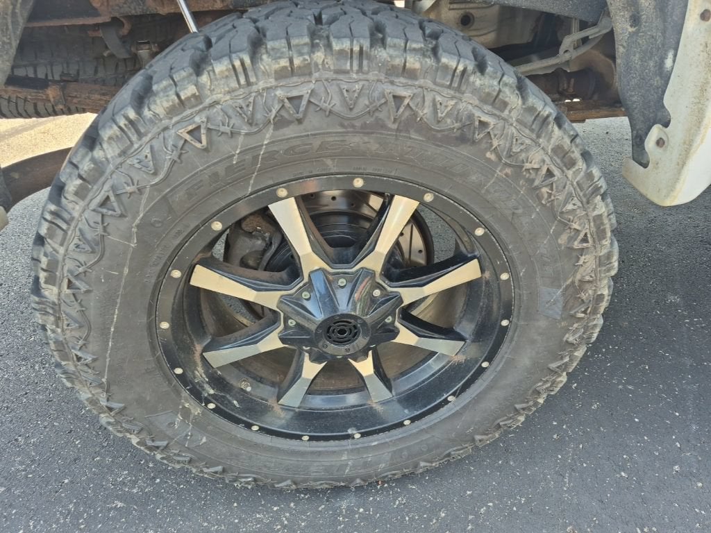 2016 Toyota Tundra SR5 5.7L V8
