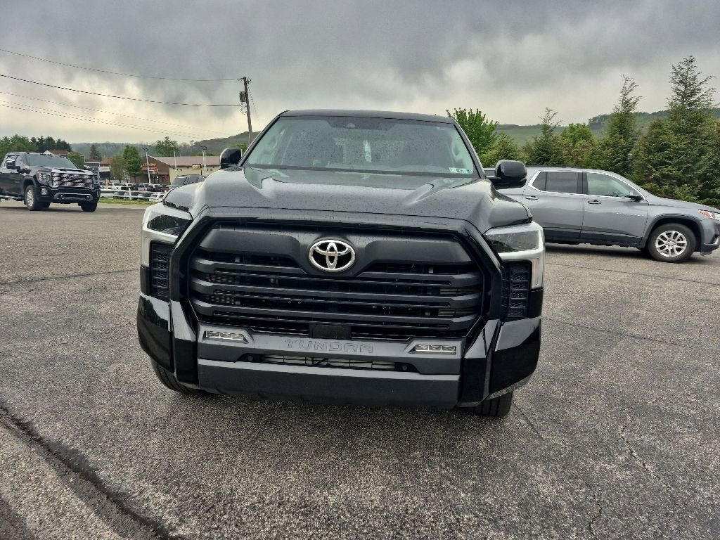 2024 Toyota Tundra 4WD SR5