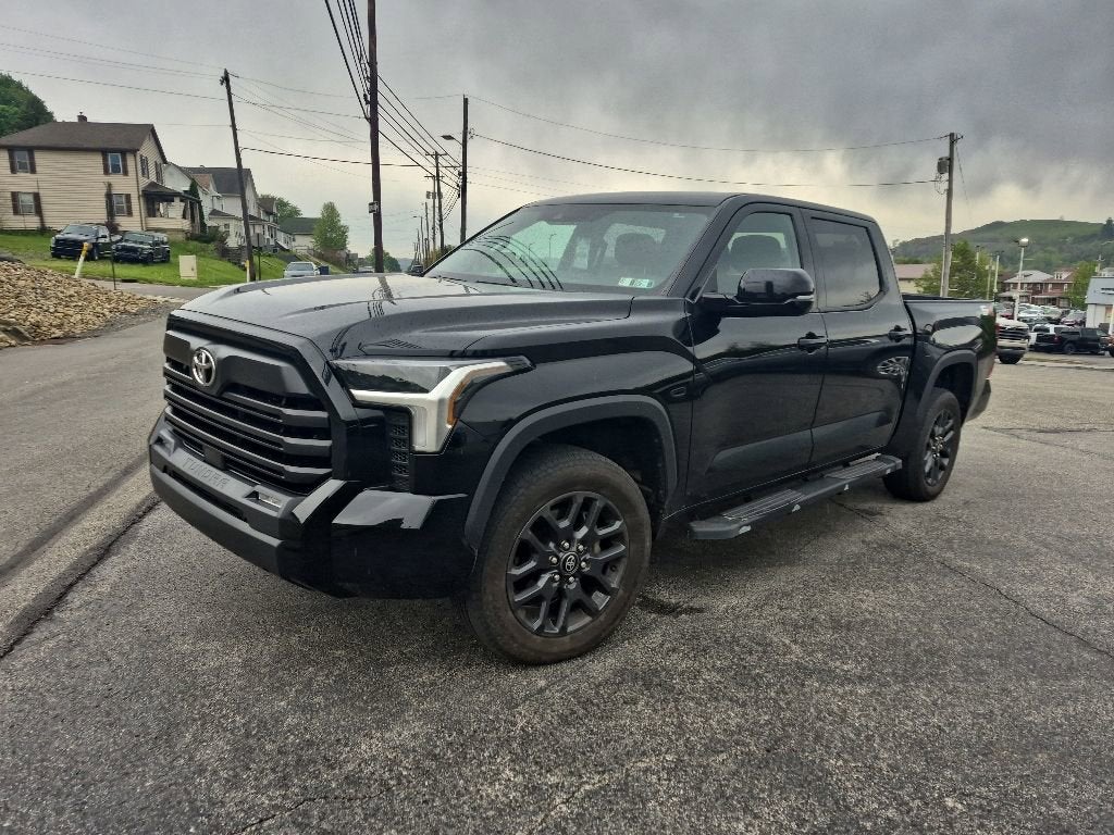 2024 Toyota Tundra 4WD SR5