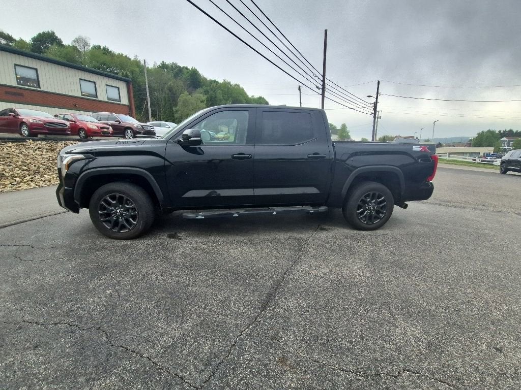 2024 Toyota Tundra 4WD SR5