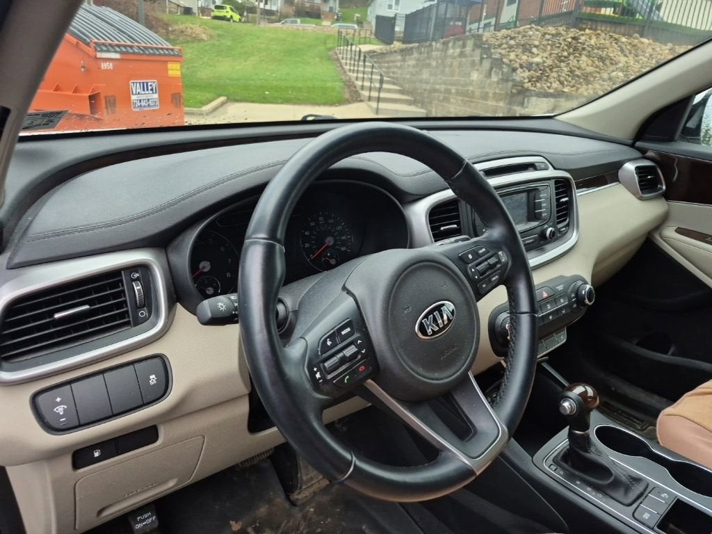 2016 Kia Sorento LX