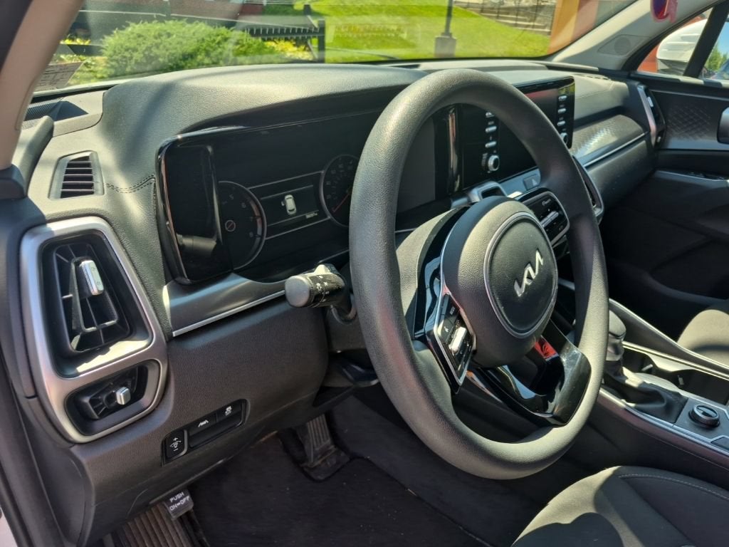 2023 Kia Sorento LX