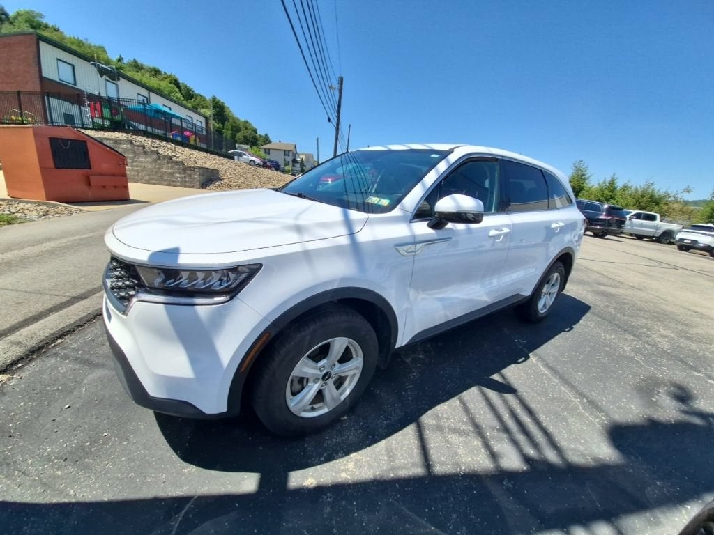 2023 Kia Sorento LX
